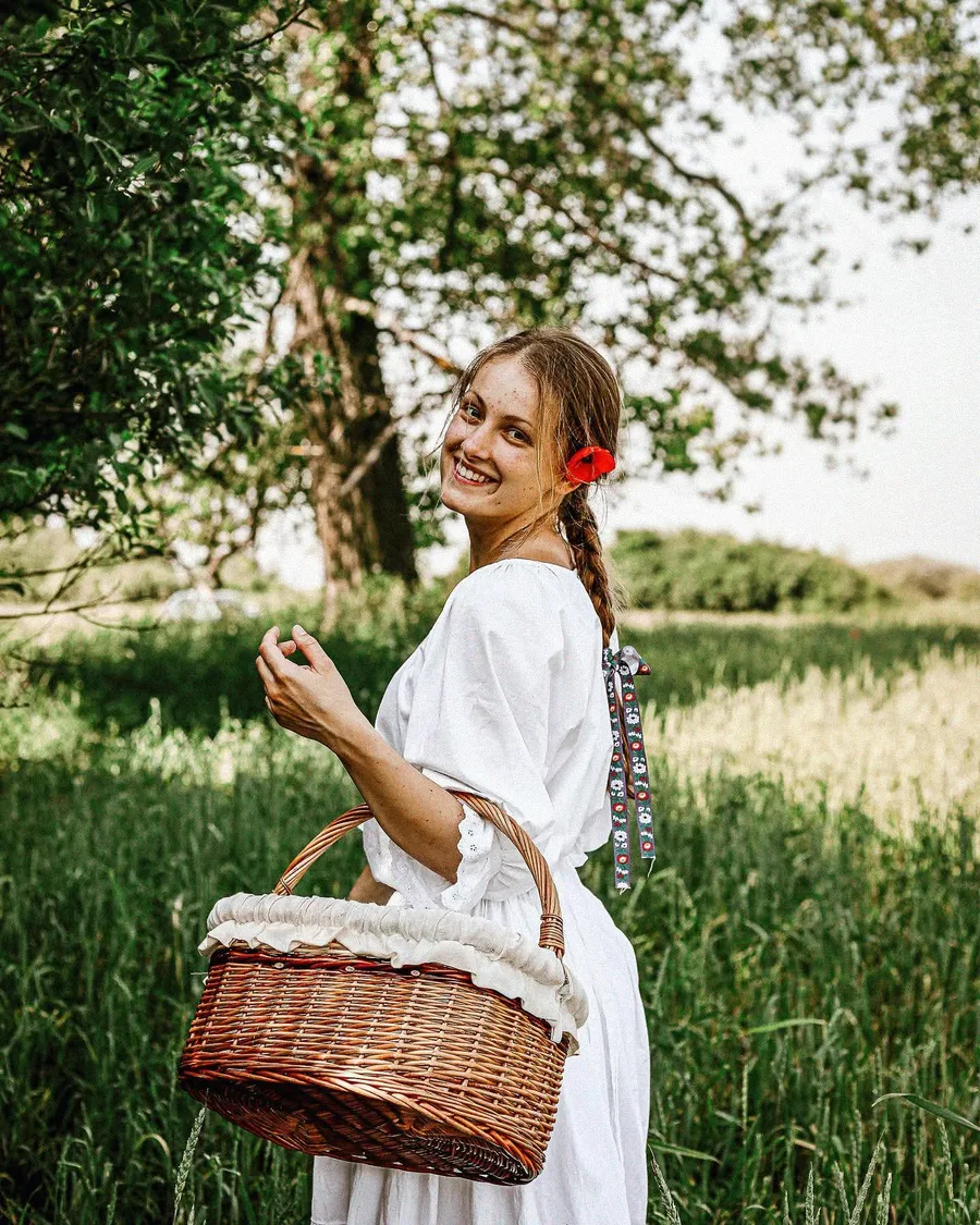 Lenka Lacko — terapeutka, inštruktorka jogy a canisterapeutka